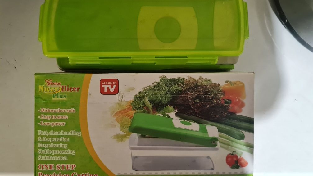 Фрукто - овощерезка для овощей и фруктов Nicer Dicer Plus