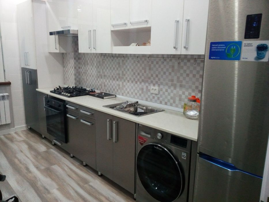 Срочно свая квартира 3/5/9  Дружба народов. Олий мажлис