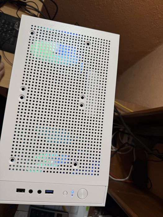 Продавам 2бр чисто нови компютъра