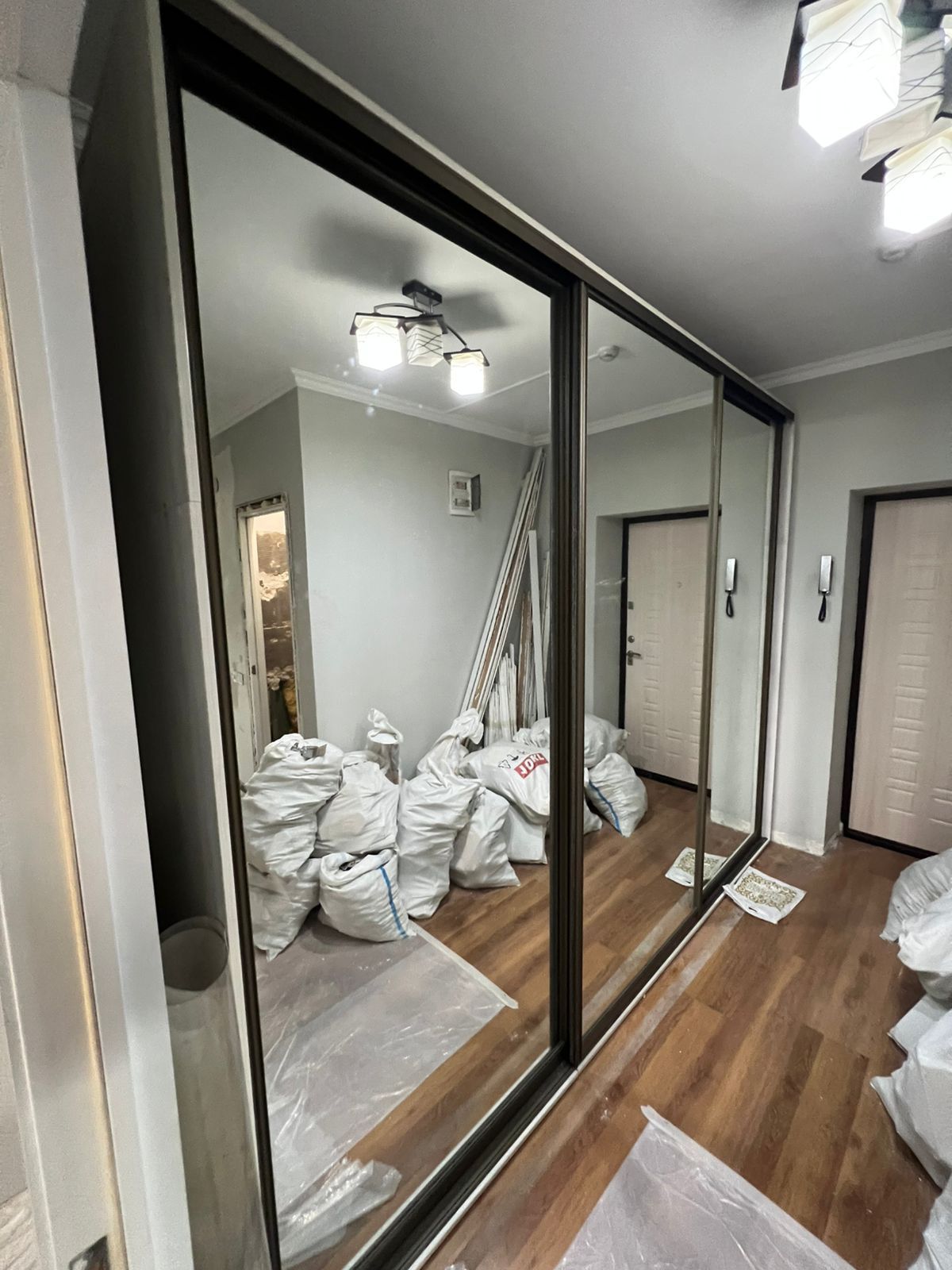 Продам срочно прихожку