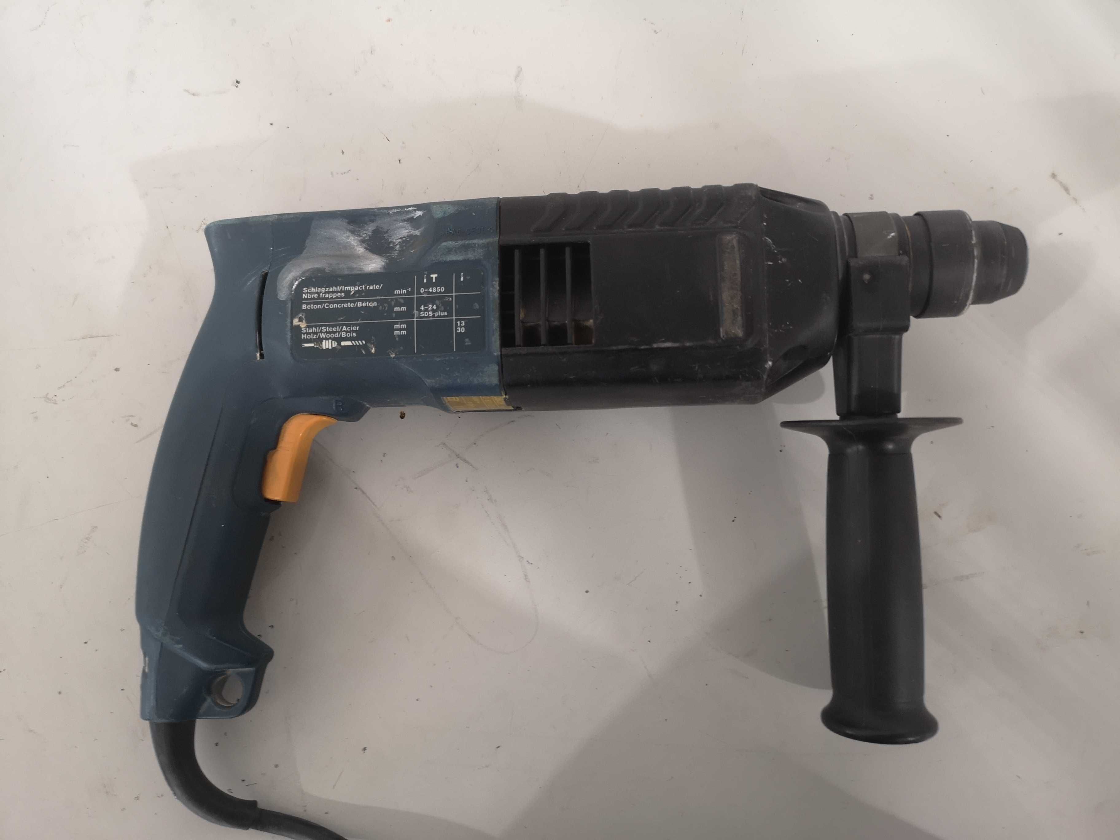 Перфоратор -  Bosch GBH 2SE