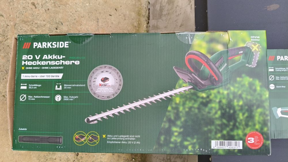 Foarfeca Parkside lunga ptr gard viu pe acumulator