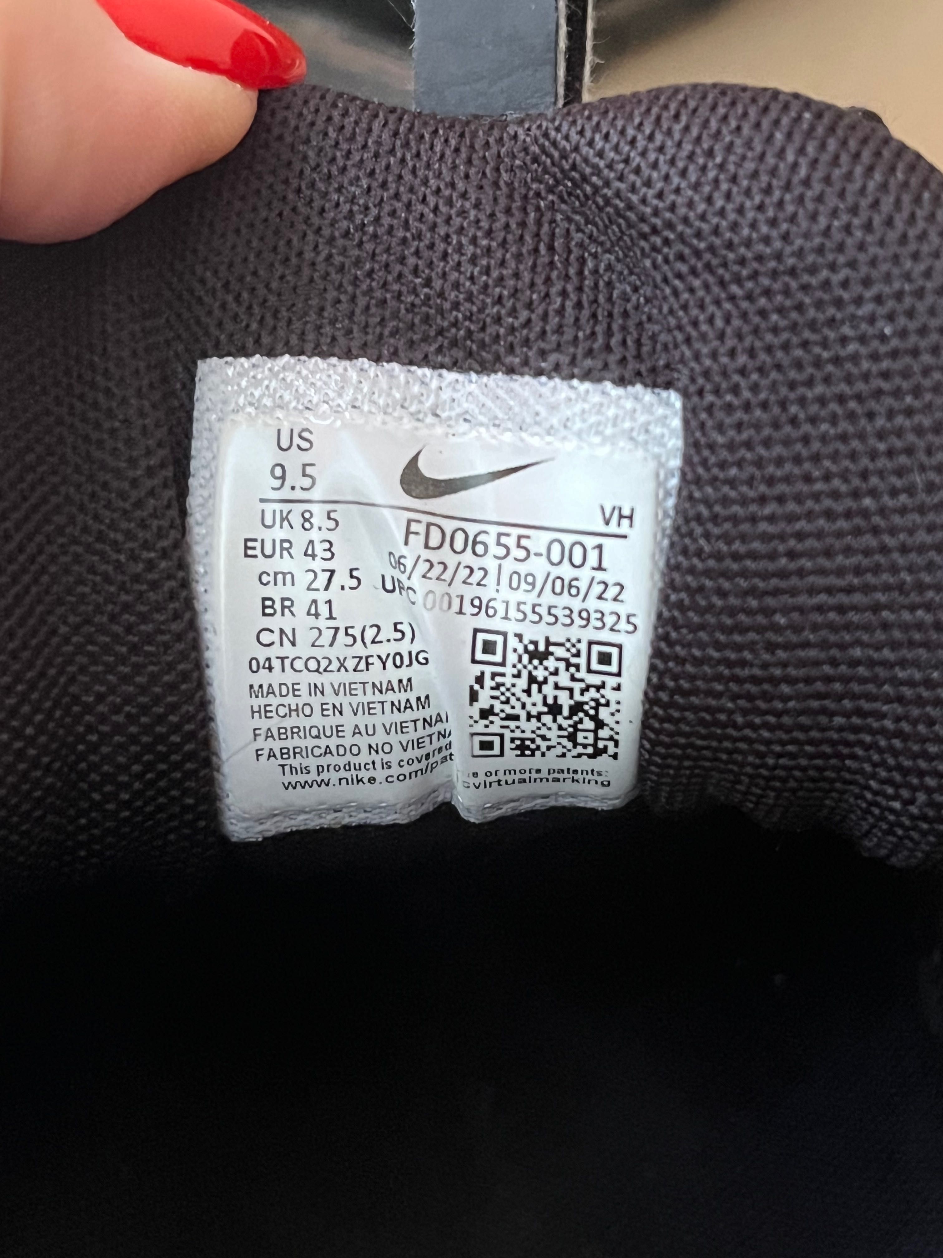 Nike черни маратонки - 43 номер