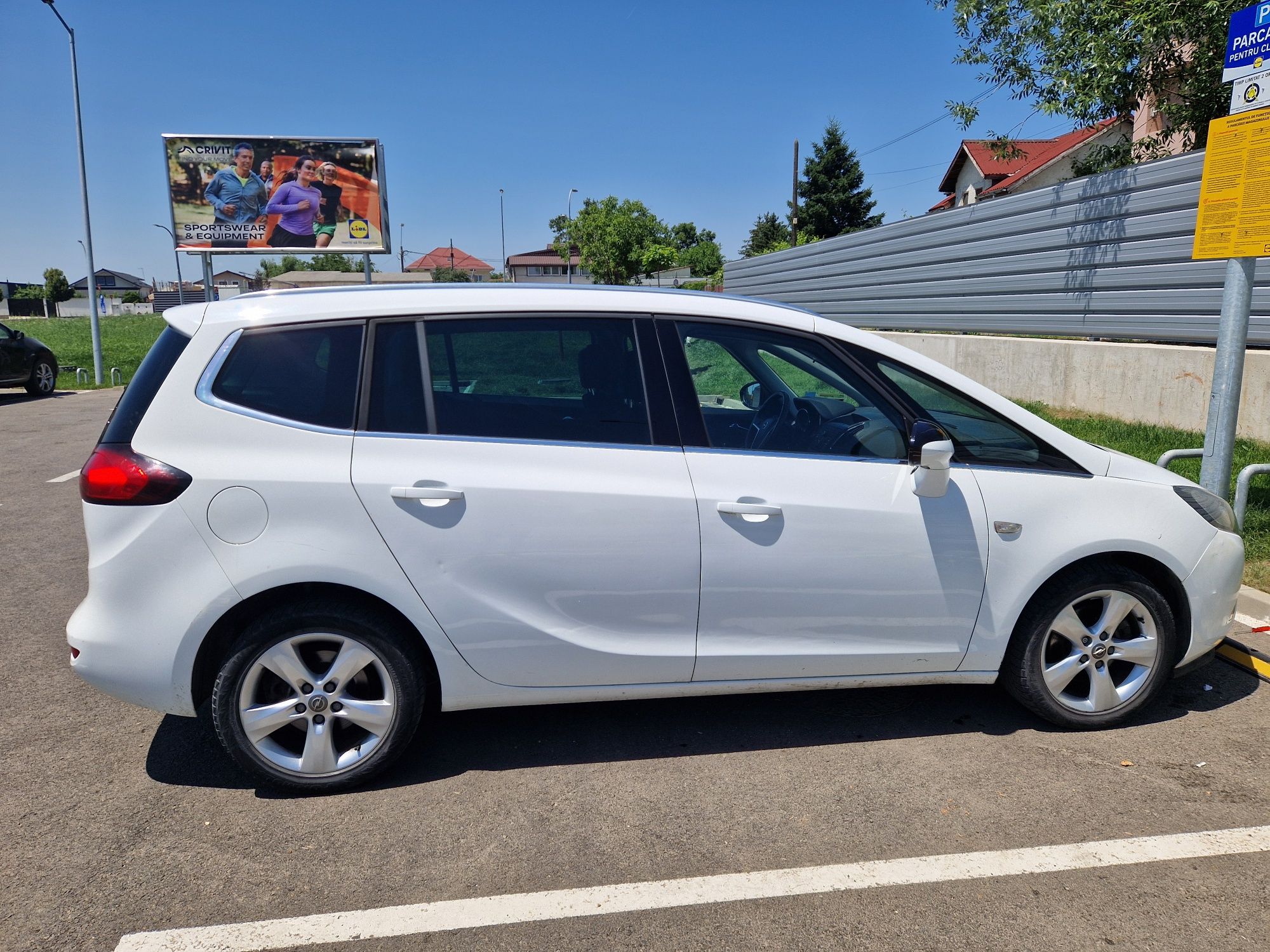Opel Zafira 7 locuri