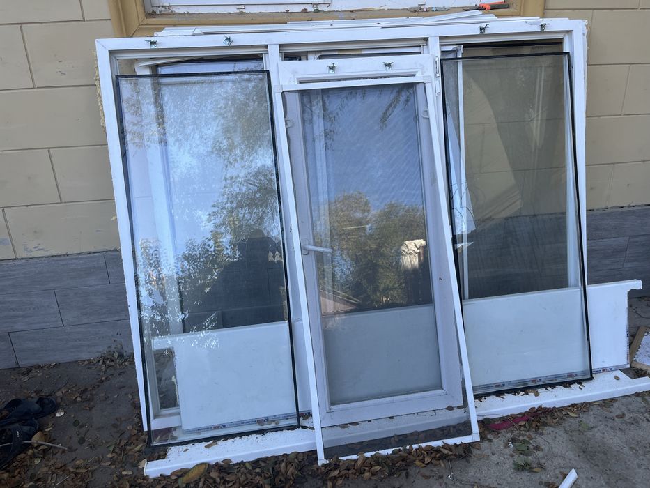 Продам б/у пластиковые окна
