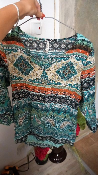 Vând cămașă de dama S-M