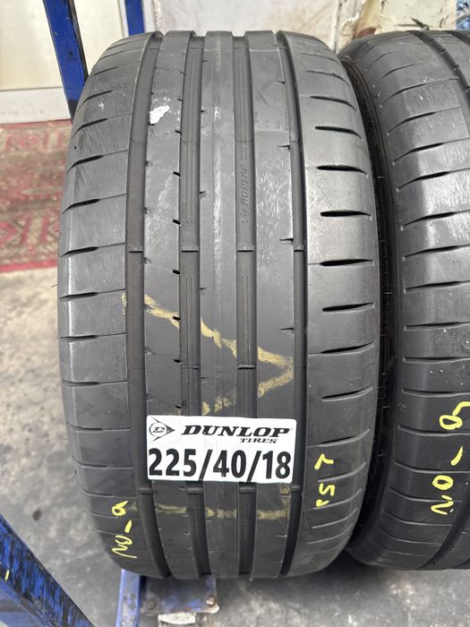 225/40/18 Dunlop