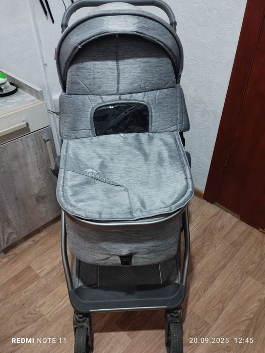 Продаётся коляска очень хорошем состоянии!