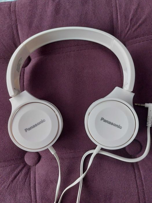 Слушалки Panasonic с кабел