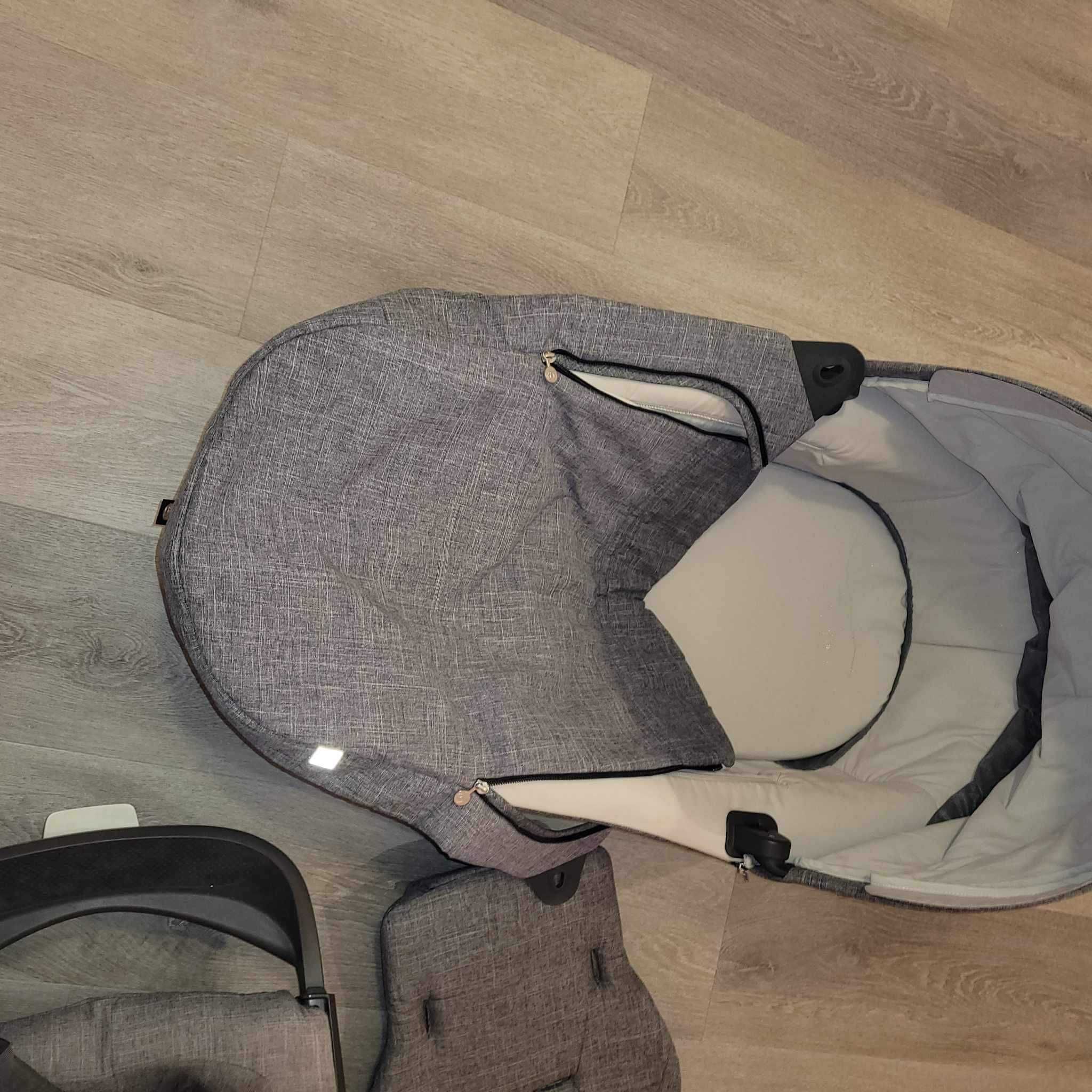 Бебешка количка  Stokke Crusi