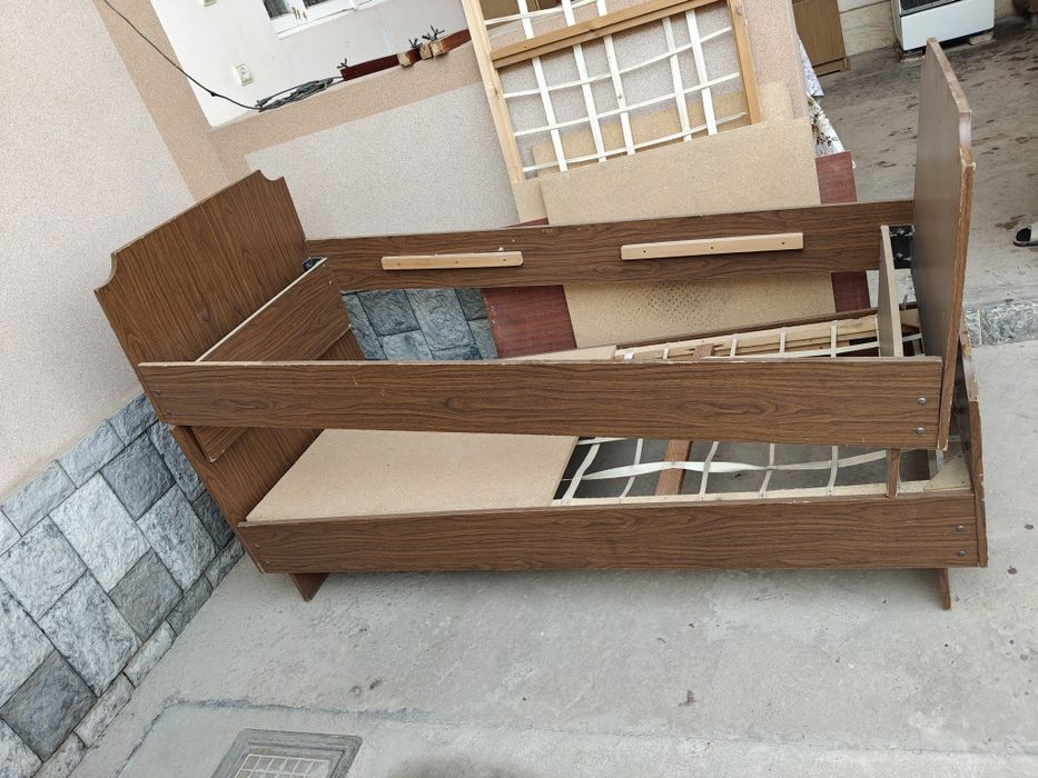 Кровать б/у продам