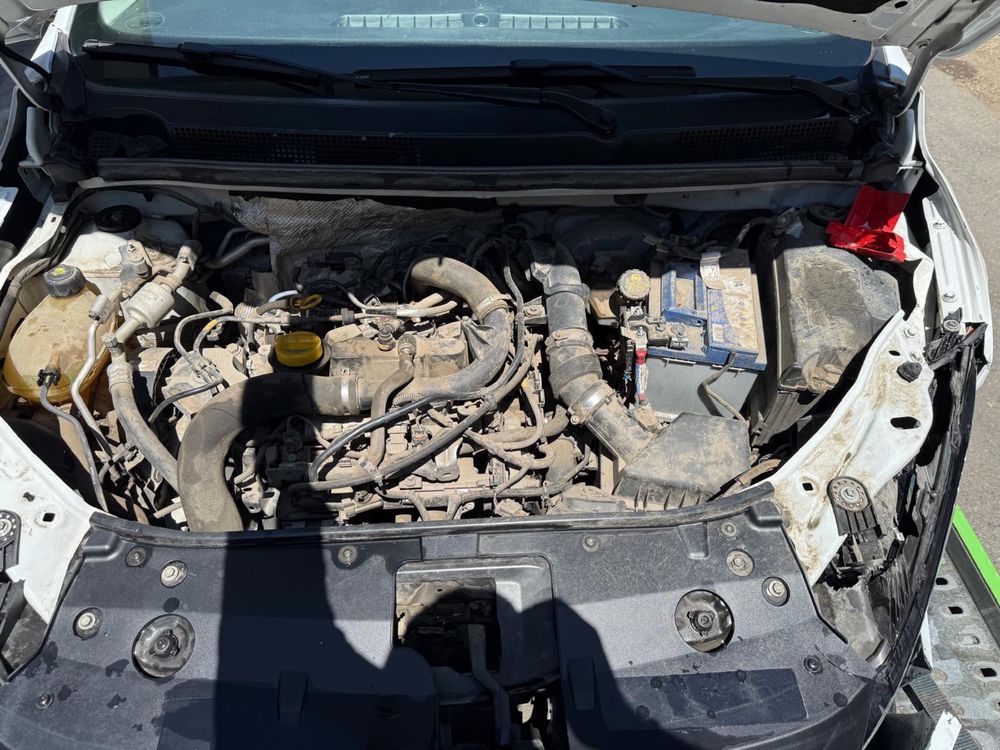 Dacia Logan benzina si gpl avariat lovit avariata