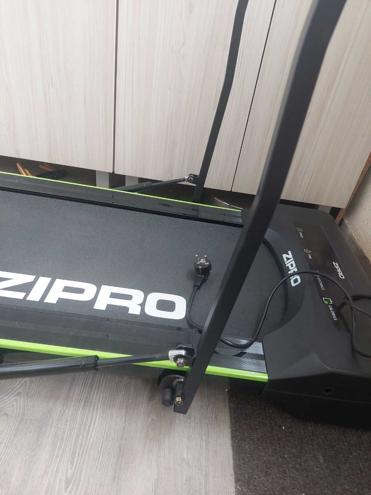 Бягаща пътечка Zipro Lite