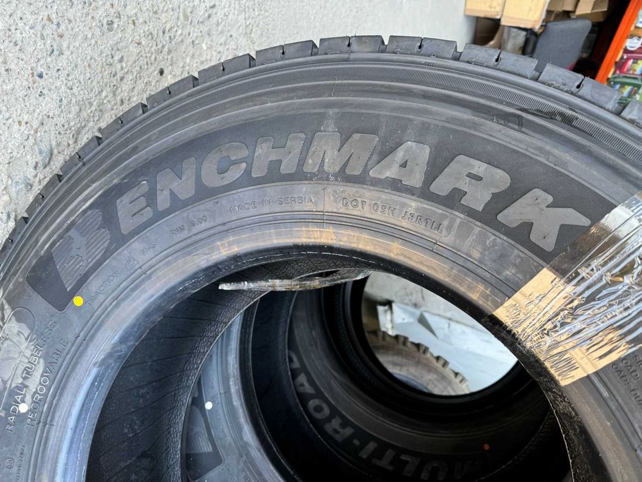 315/70R22.5 pentru camion anvelope BENCHMARK de tractiune on/off