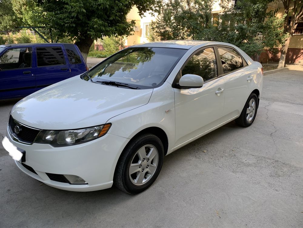 Kia forte 2008 yil yurgani 325000 km 100 talik metan 4 pokoleniya