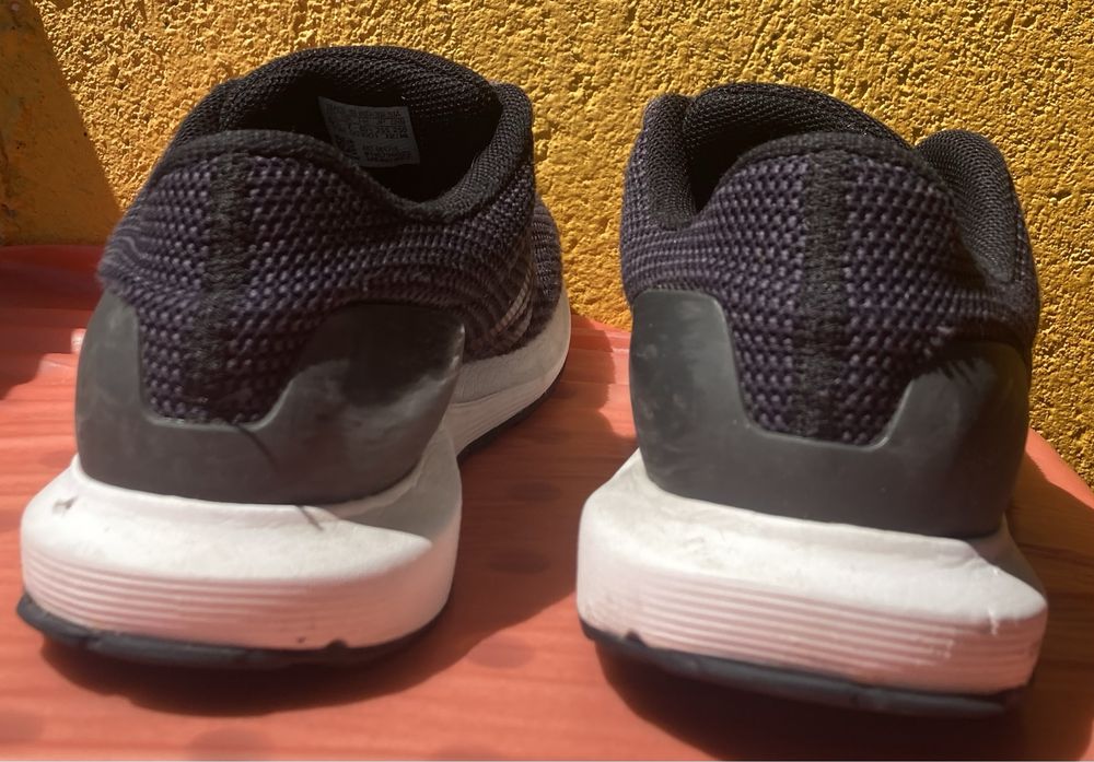 Маратонки Adidas 40,2/3