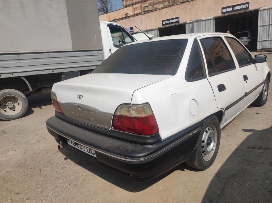 Nexia 1 sons sotiladi