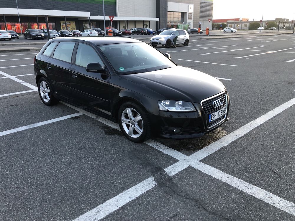 Vând Audi A 3 an 2010 stare foarte buna