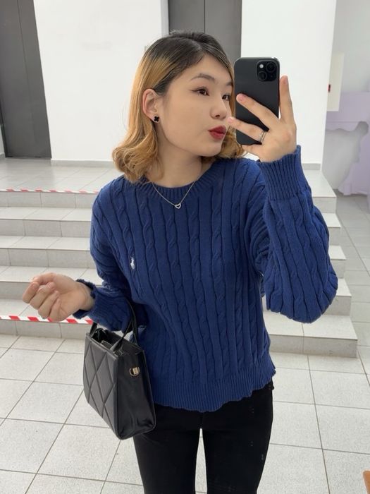 Свитер зимный , осенный -5000