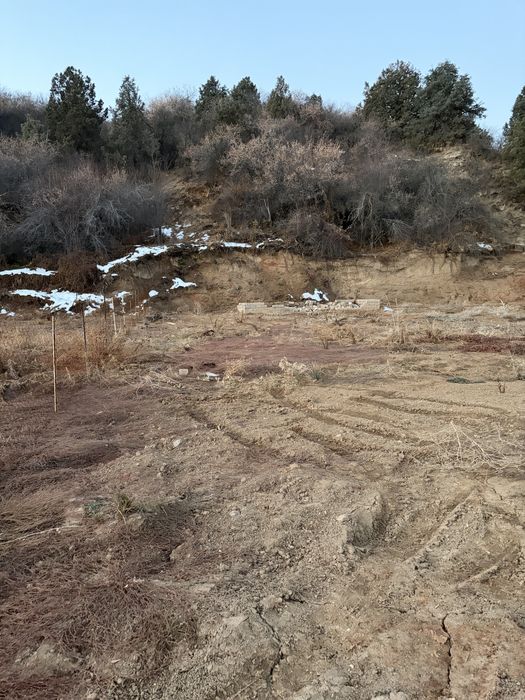 Продаеться земля в Амирсай 12 соток 2 кадастра по 6 соток