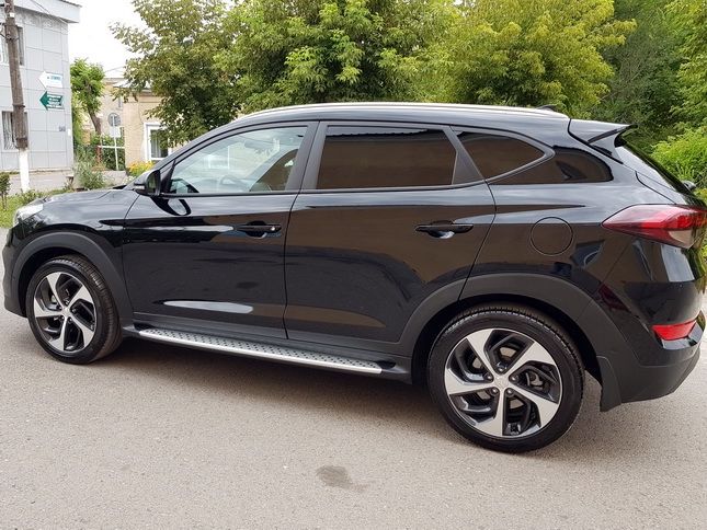 Подножки для Hyundai Tucson