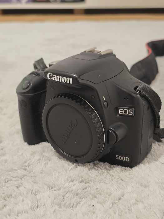 Canon 500D (body)