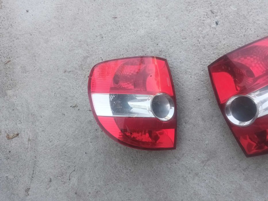 ляв и десен стоп за фолксваген фокс VOLKSWAGEN FOX