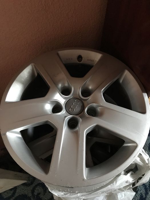 Vand jante audi 16 second hand ..