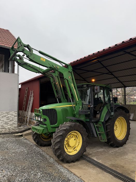 Tractor John deere 6620 Cu incarcator 132 CP
