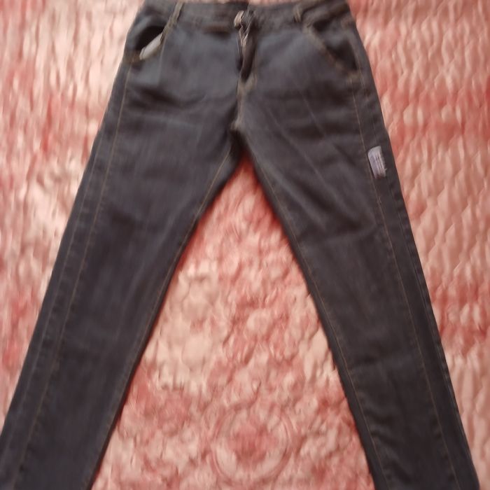 Джинсы мужские, серого цвета