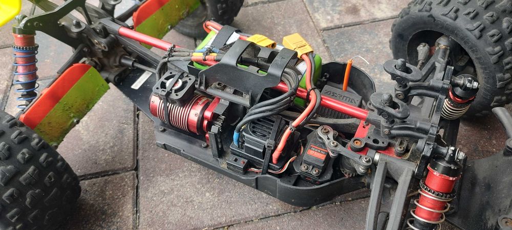 Automodel 1:8 Arrma Kraton 6s ARTR