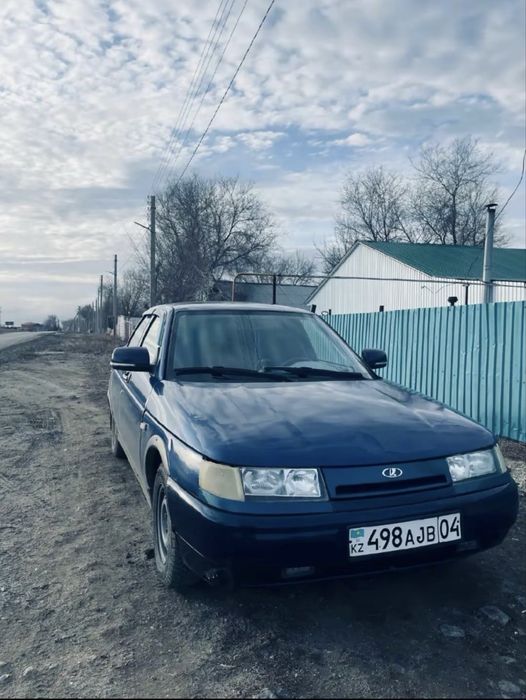 Ваз2110  обьем 1.5 8-клоп машына в хорошем состаянии обмен есть …………..