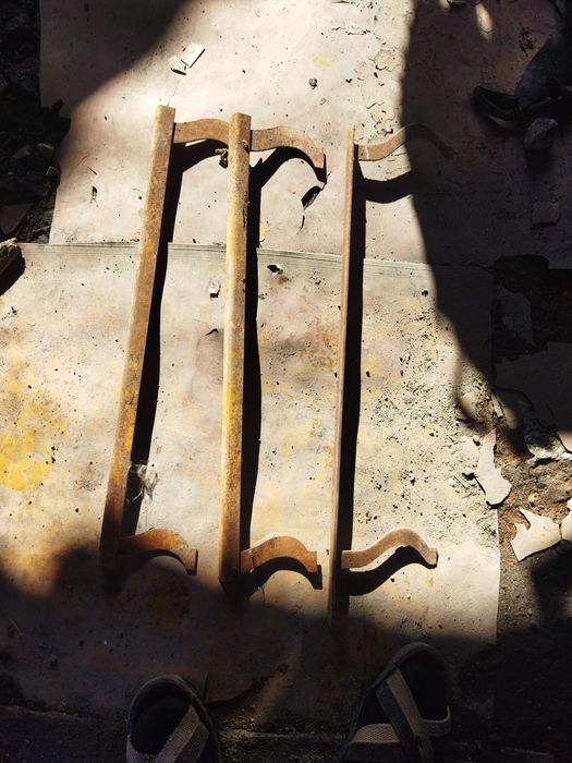 Продам кронштейн для батарей