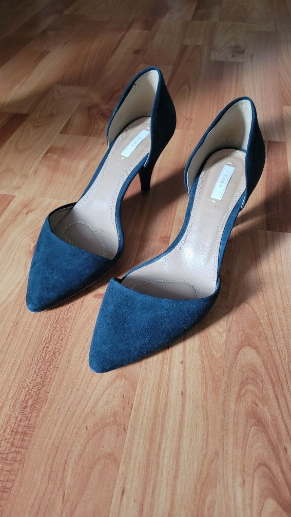 Pantofi cu toc bleumarin nr. 38 din piele naturala  intoarsa