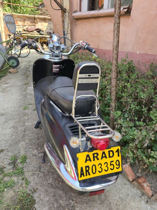 Vând scuter/motor Nova Motors 49cc ZNEN Retro