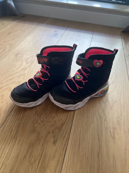 Ghete Sketchers masura 32
