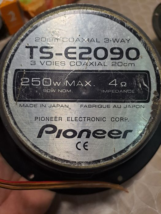 Pioneer музика за кола
