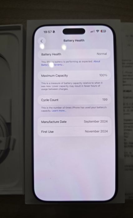 Iphone 16 Pro Max 256 black titanium - 1 г. гаранция към магазин Зора
