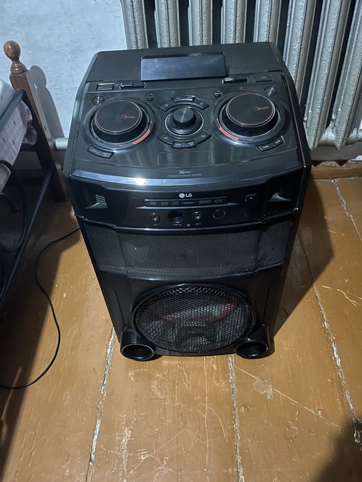 Колонка LG 1000v