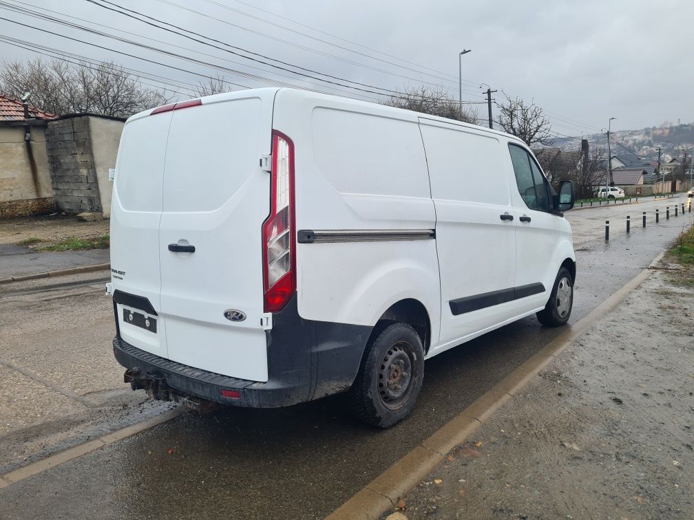 Ford Transit custom 2.2 100 cp