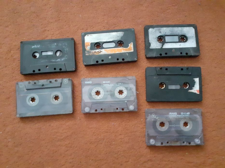 vând casete ani 80-90