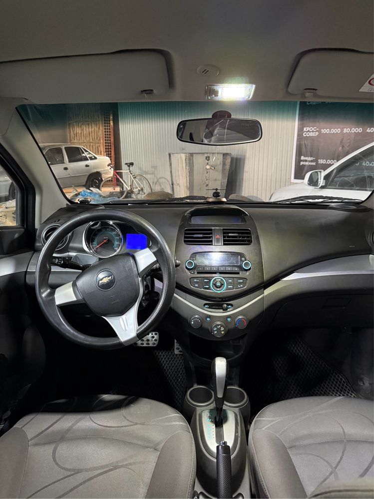 Chevrolet Spark 2018 4 poz