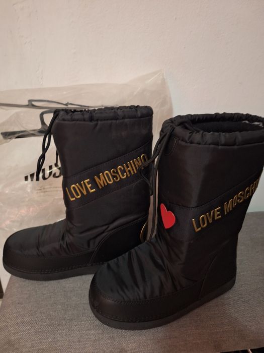 Cizme Love Moschino