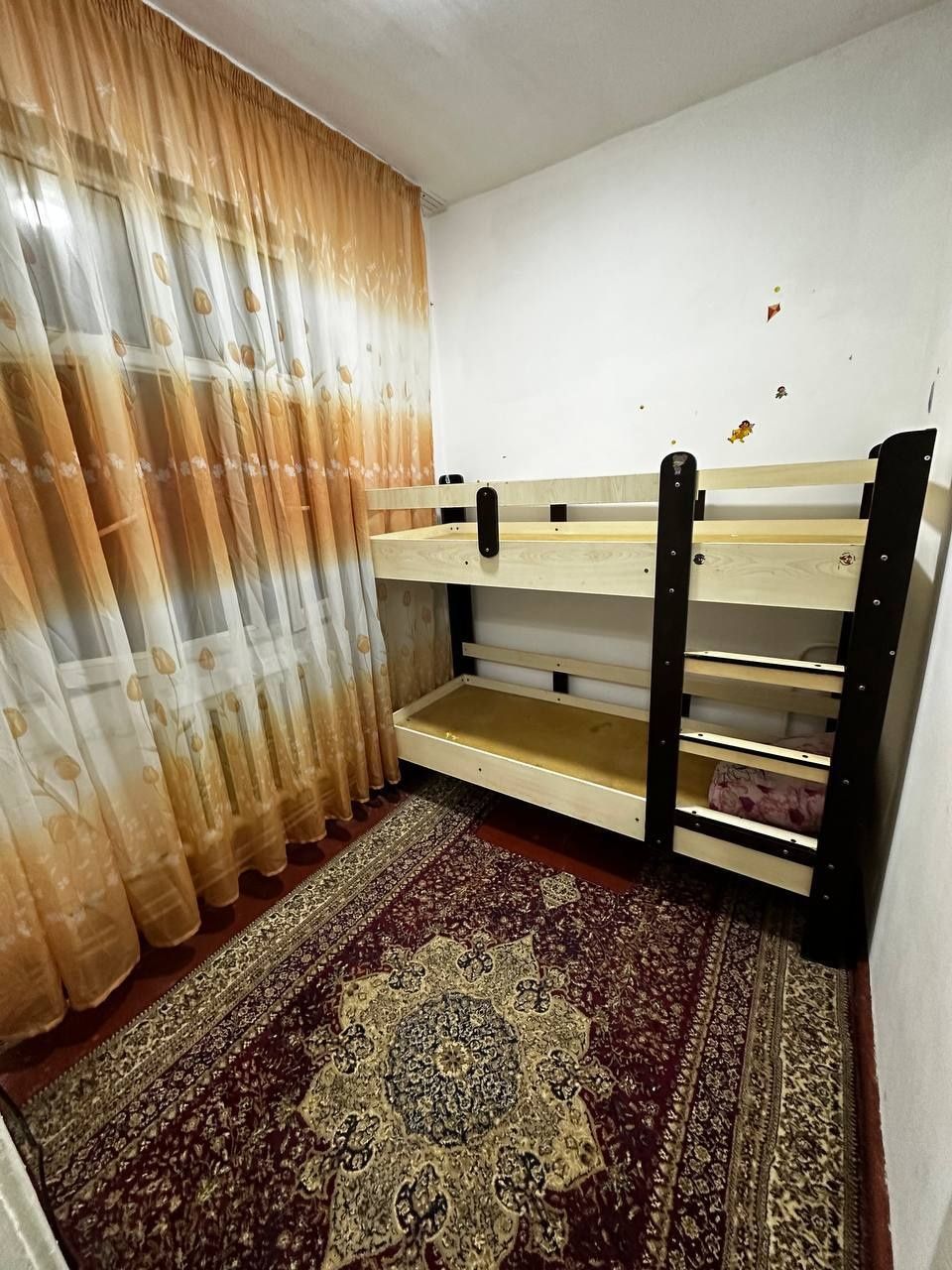 Срочно продаётся квартира Феруза сагдяна 1*2/2/4 балкон 1*5×3 40500