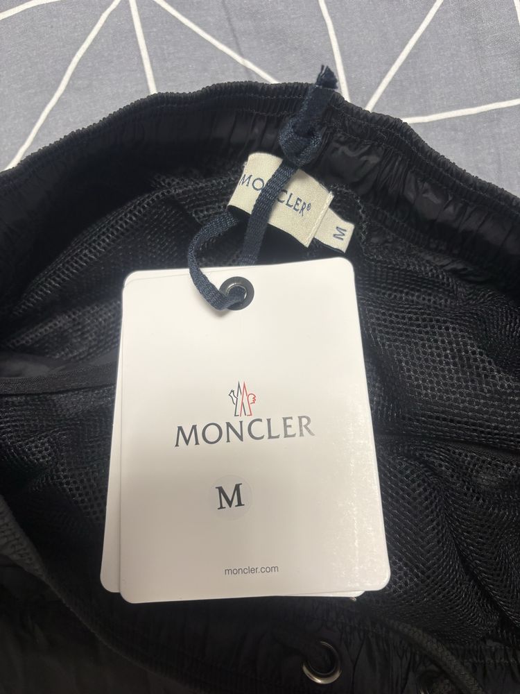 Moncler бански М размер