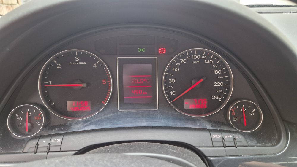 Vând Audi A4 2003