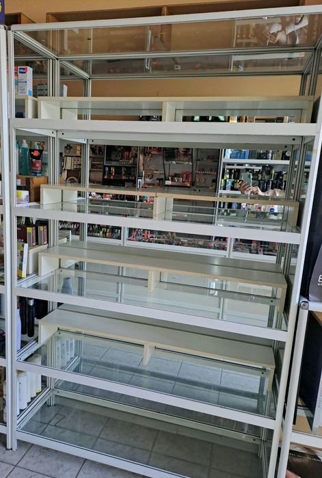 Витрини, рафтове, стелажи за магазин
