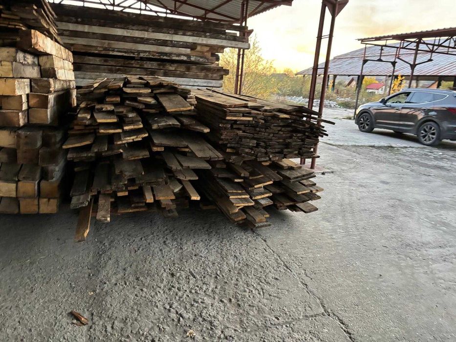 Vând grinzi și cherestea din lemn de brad