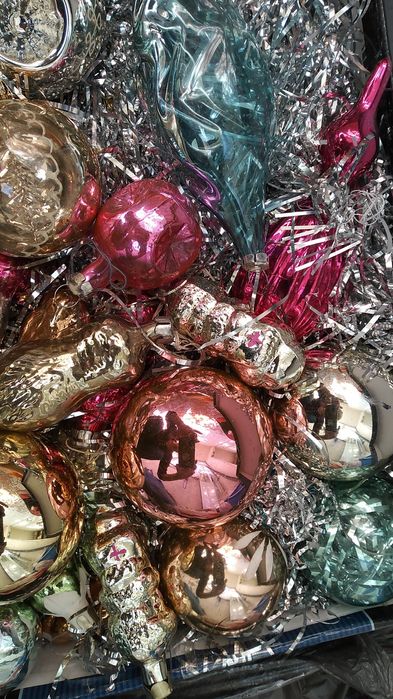 Продам елочные игрушки