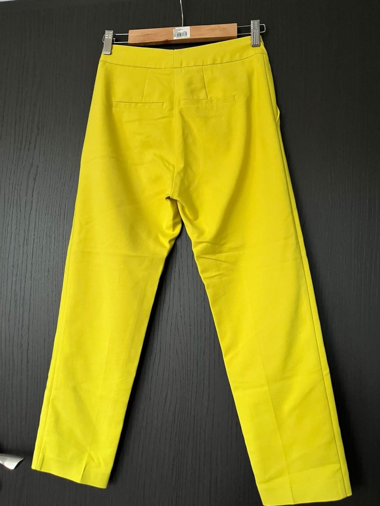 Дамски жълт  панталон